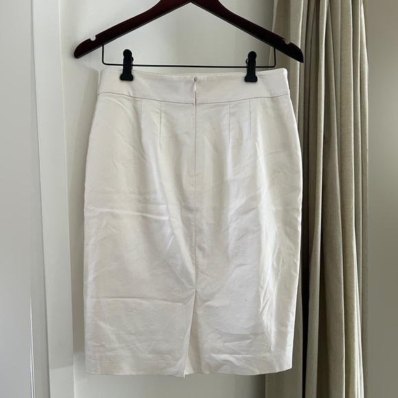 NEW ANN TAYLOR - Picture 2 of 3